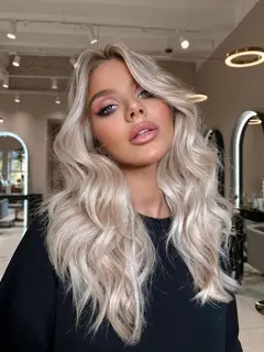 Shannon escort in Moscow